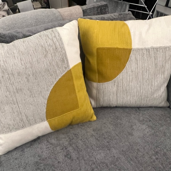 West Elm Crewel Overlapping Shapes Pillow Covers (Set of 2) - Picture 4 of 10